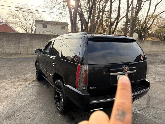 2012 Cadillac Escalade & EXT 3rd Gen - Image 3 of 19