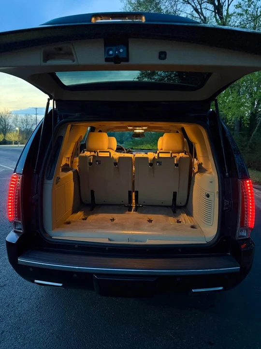 2012 Cadillac Escalade & EXT 3rd Gen - Image 9 of 9