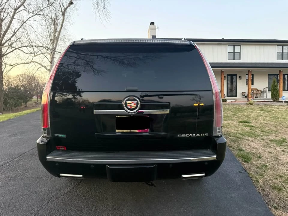 2012 Cadillac Escalade & EXT 3rd Gen - Image 3 of 8