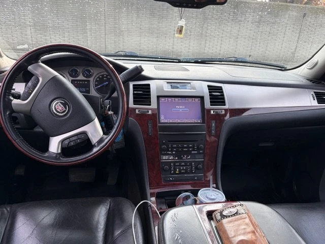 2012 Cadillac Escalade & EXT 3rd Gen - Image 15 of 19