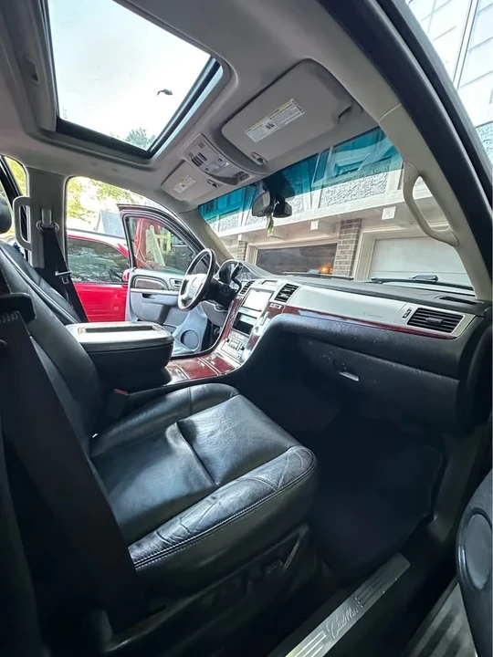 2012 Cadillac Escalade & EXT 3rd Gen - Image 13 of 15