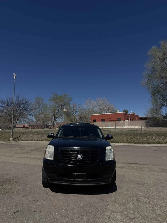 2012 Cadillac Escalade & EXT 3rd Gen - Image 3 of 5