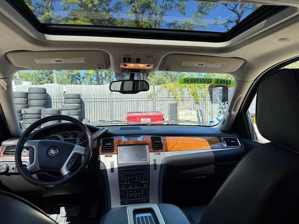 2012 Cadillac Escalade & EXT 3rd Gen - Image 16 of 17
