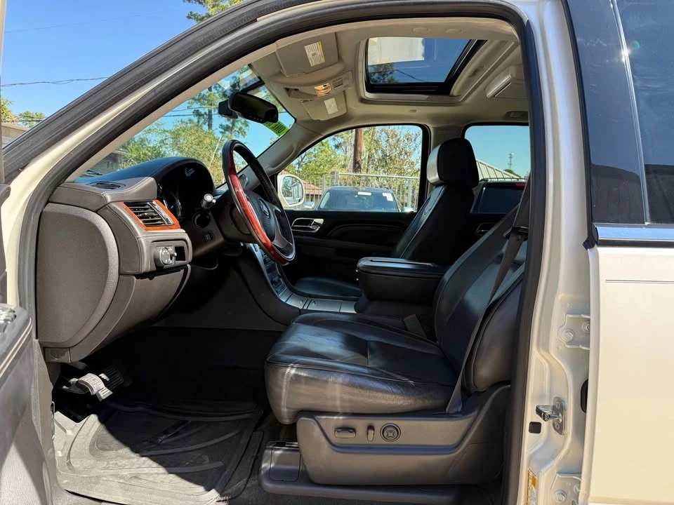 2012 Cadillac Escalade & EXT 3rd Gen - Image 8 of 17