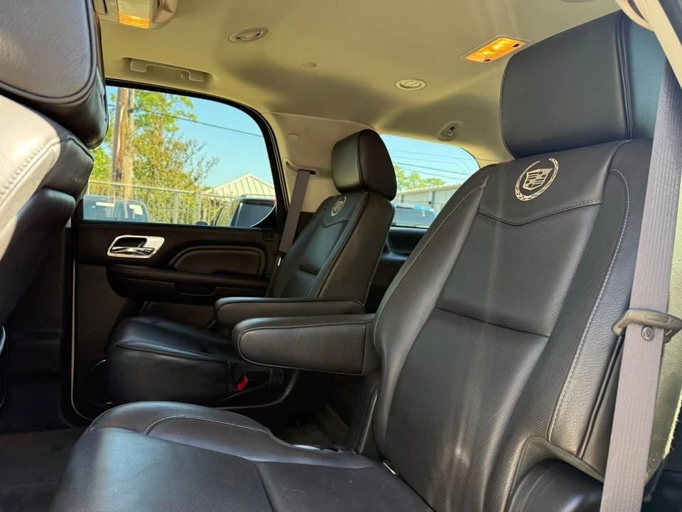 2012 Cadillac Escalade & EXT 3rd Gen - Image 13 of 17