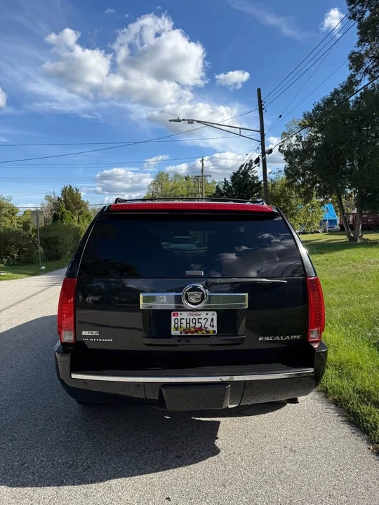 2012 Cadillac Escalade & EXT 3rd Gen - Image 5 of 16