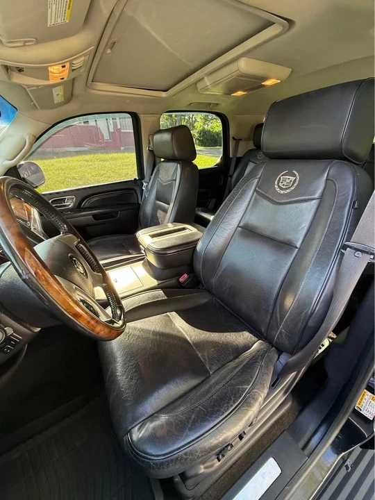 2012 Cadillac Escalade & EXT 3rd Gen - Image 8 of 16