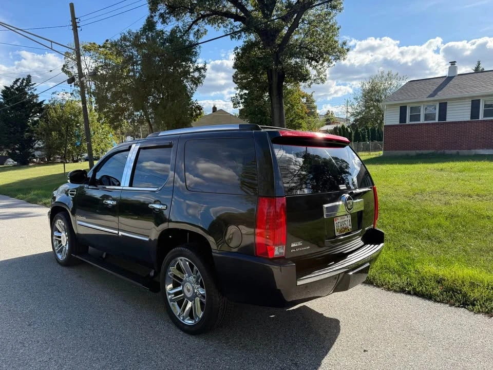 2012 Cadillac Escalade & EXT 3rd Gen - Image 4 of 16