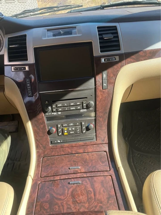 2012 Cadillac Escalade & EXT 3rd Gen - Image 6 of 12