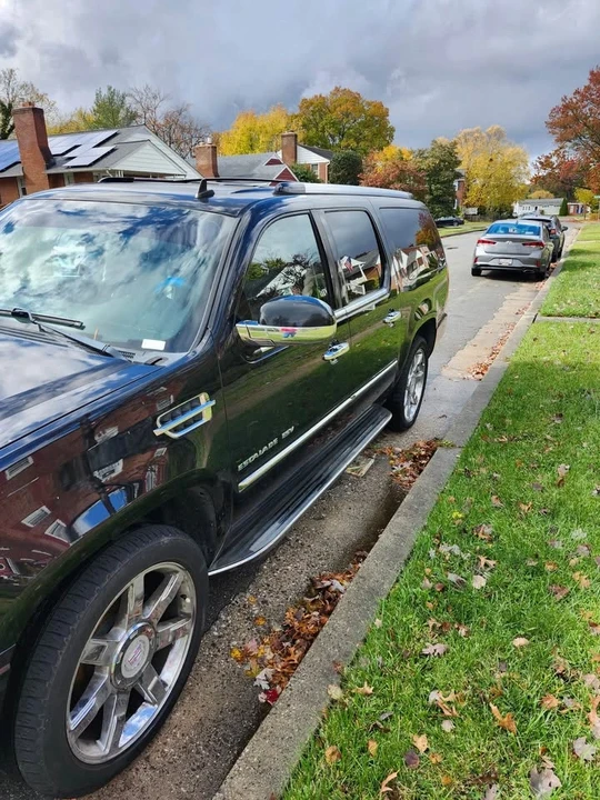 2012 Cadillac Escalade & EXT 3rd Gen - Image 2 of 3