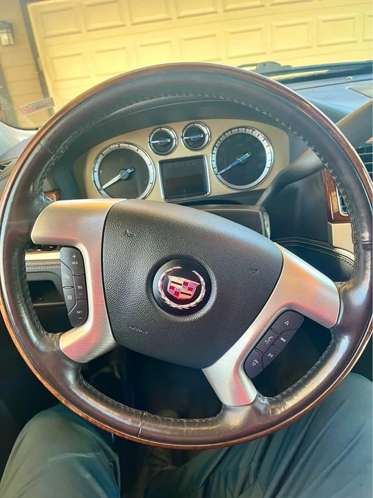 2012 Cadillac Escalade & EXT 3rd Gen - Image 19 of 19