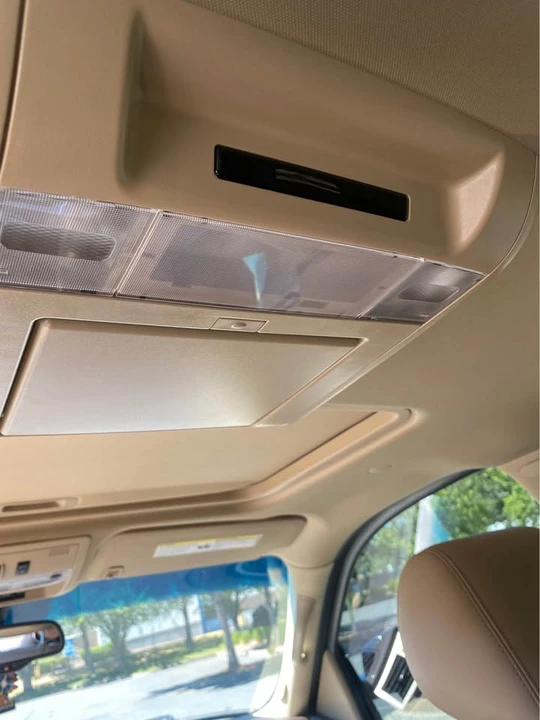 2012 Cadillac Escalade & EXT 3rd Gen - Image 8 of 9