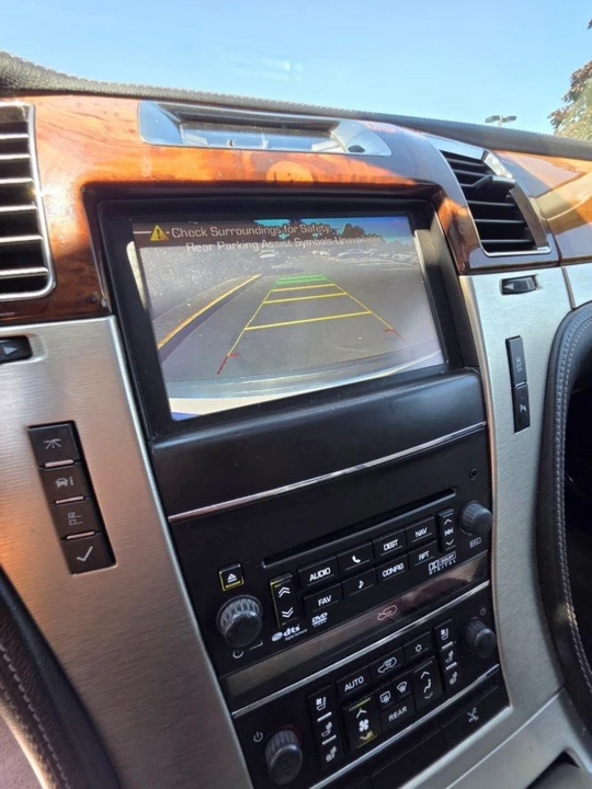 2012 Cadillac Escalade & EXT 3rd Gen - Image 13 of 17
