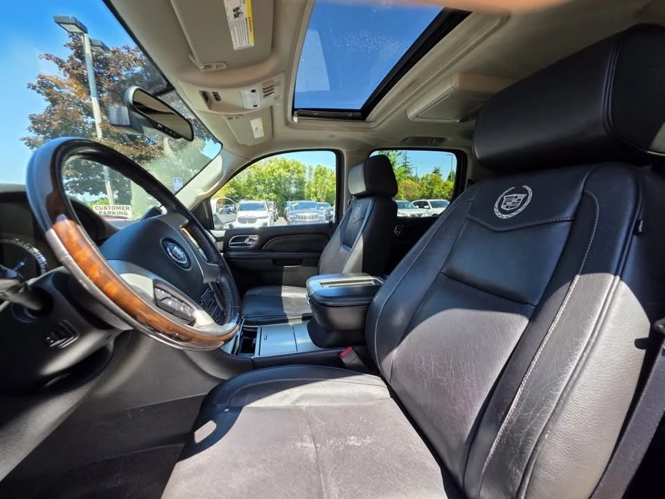 2012 Cadillac Escalade & EXT 3rd Gen - Image 16 of 17