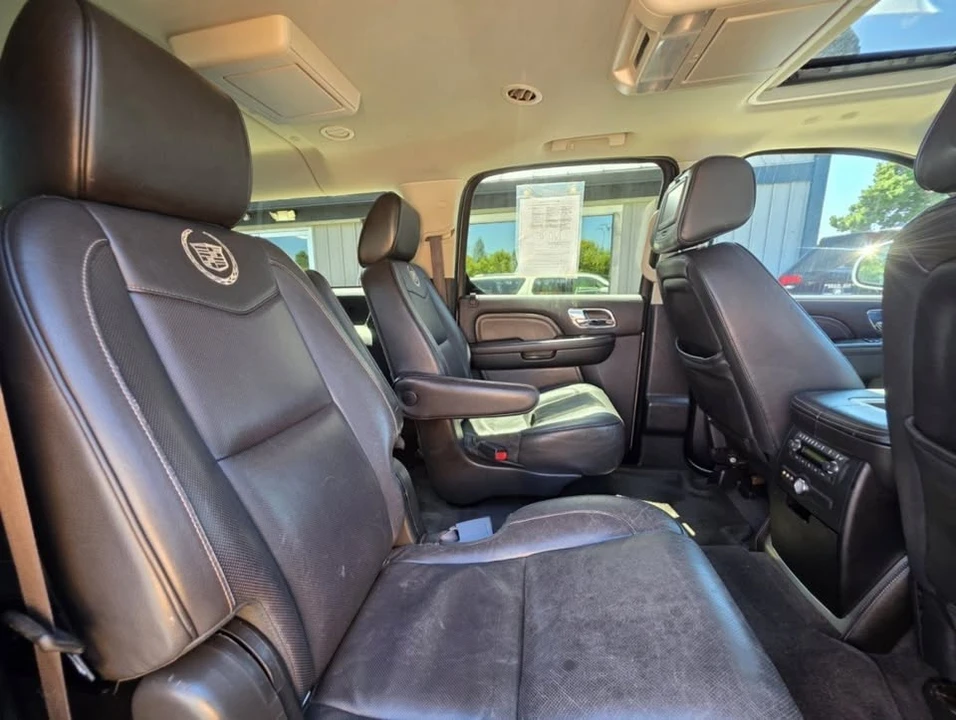 2012 Cadillac Escalade & EXT 3rd Gen - Image 12 of 17