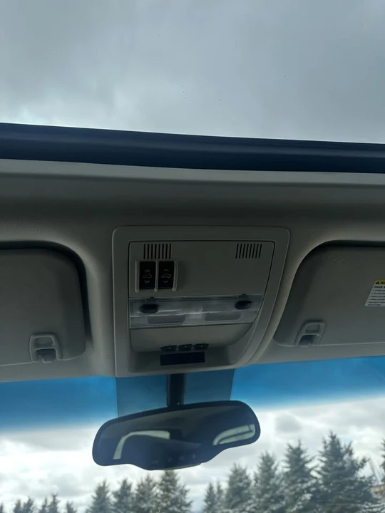 2012 Cadillac Escalade & EXT 3rd Gen - Image 2 of 8