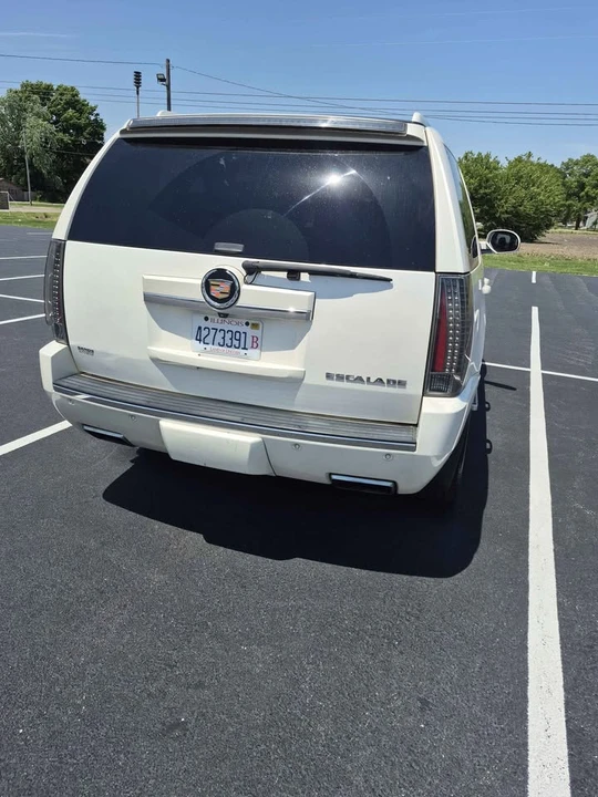 2012 Cadillac Escalade & EXT 3rd Gen - Image 9 of 9