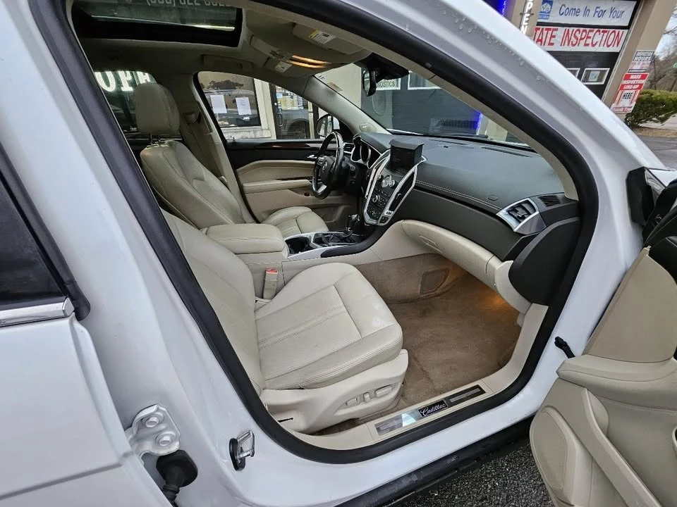2012 Cadillac SRX - Image 8 of 16
