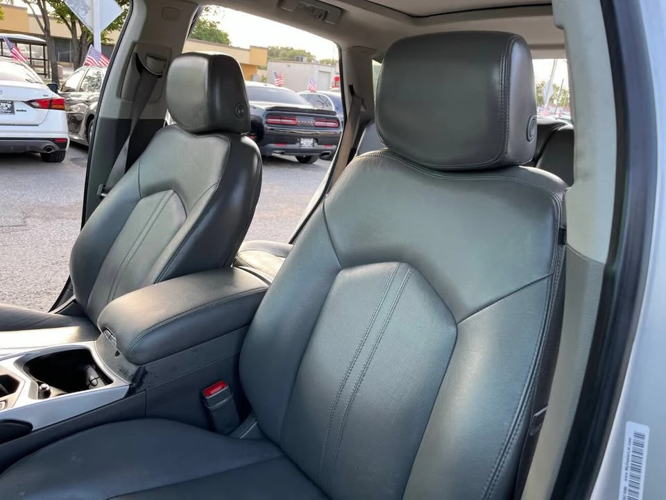2012 Cadillac SRX - Image 17 of 20