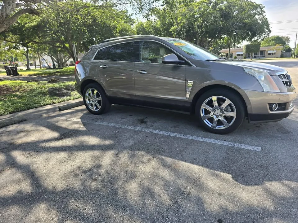 2012 Cadillac SRX - Image 2 of 9