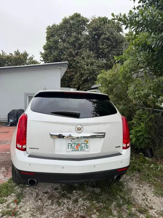 2012 Cadillac SRX - Image 2 of 4