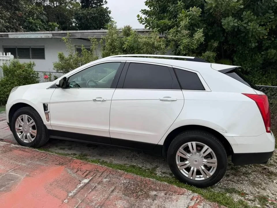 2012 Cadillac SRX - Image 3 of 4