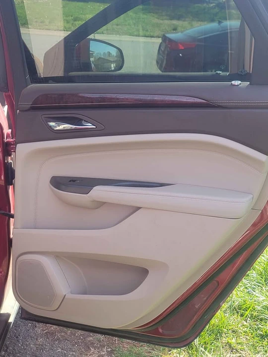 2012 Cadillac SRX - Image 10 of 16