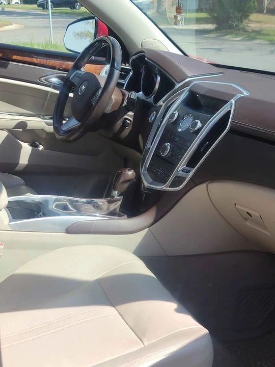 2012 Cadillac SRX - Image 8 of 16