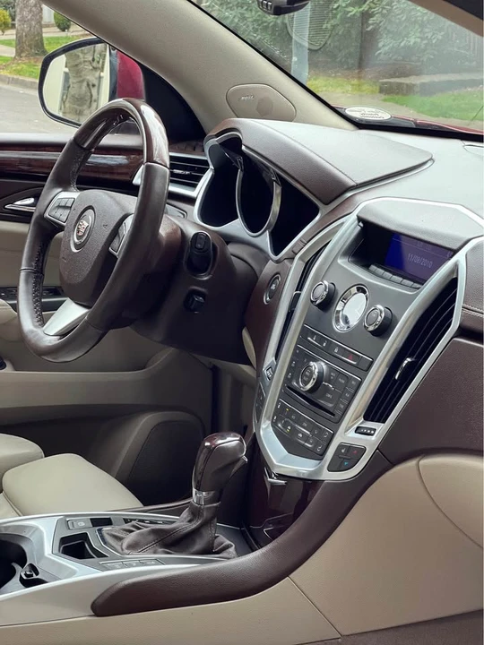 2012 Cadillac SRX - Image 14 of 17