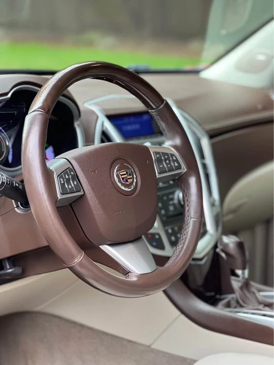 2012 Cadillac SRX - Image 11 of 17