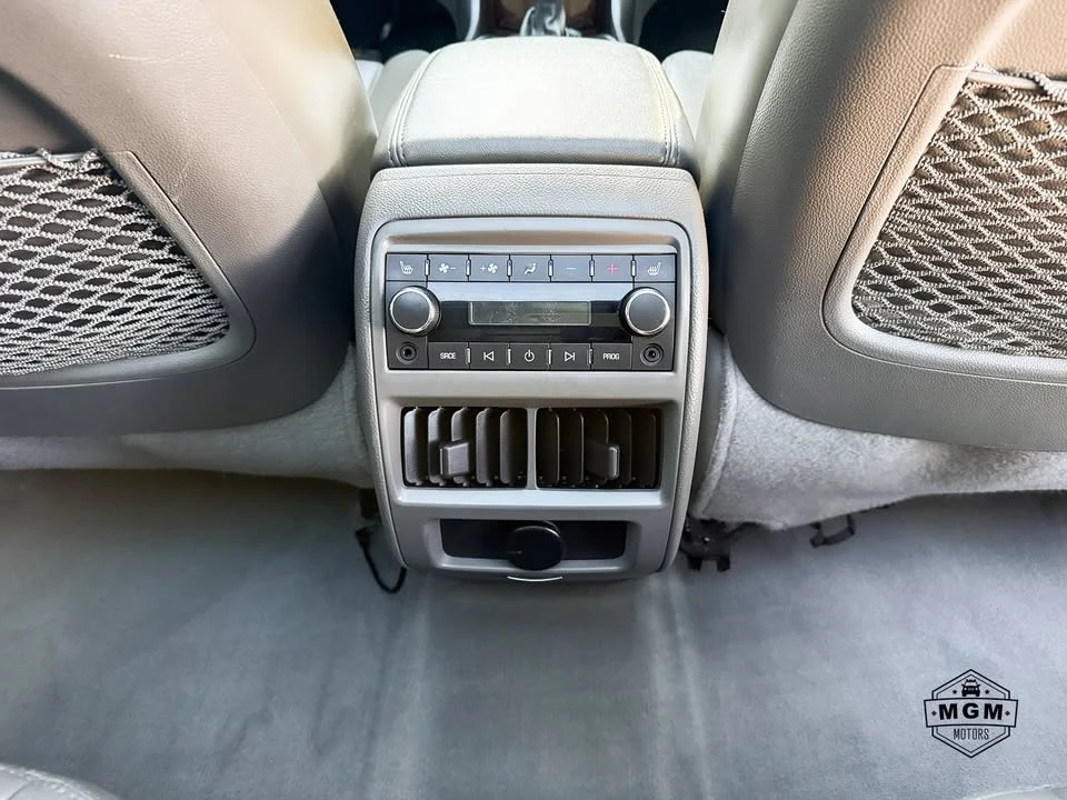 2012 Cadillac SRX - Image 11 of 18