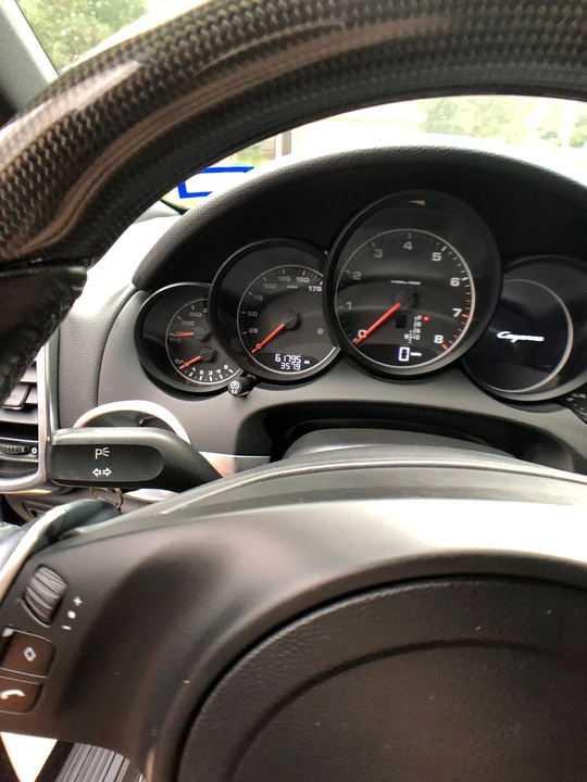 2012 Porsche 958 Cayenne - Image 13 of 17