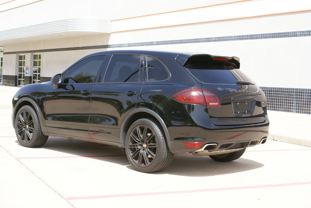 2012 Porsche 958 Cayenne - Image 7 of 17