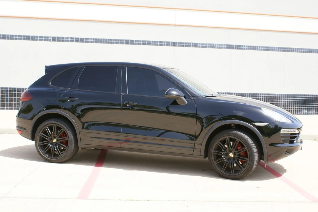 2012 Porsche 958 Cayenne - Image 3 of 17