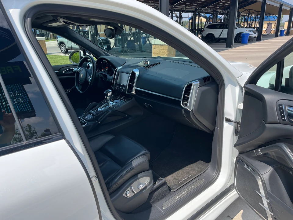2012 Porsche 958 Cayenne Turbo - Image 7 of 12