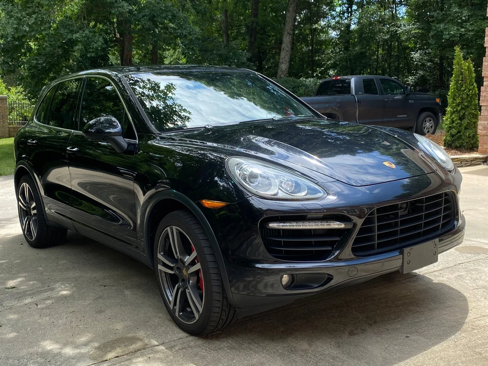 2012 Porsche 958 Cayenne Turbo - Image 2 of 9