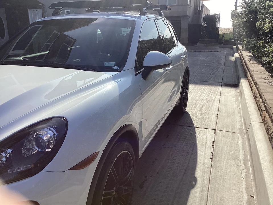 2012 Porsche 958 Cayenne Turbo - Image 4 of 22