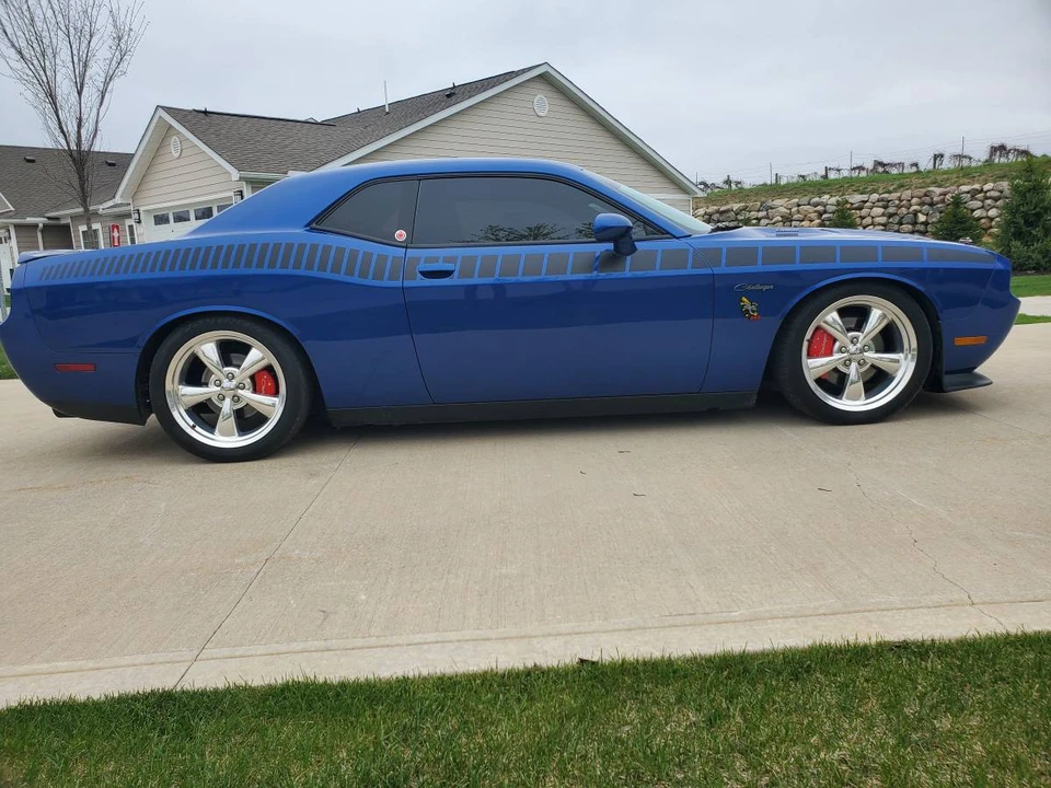 2012 Dodge Challenger 3rd Gen - Image 5 of 10