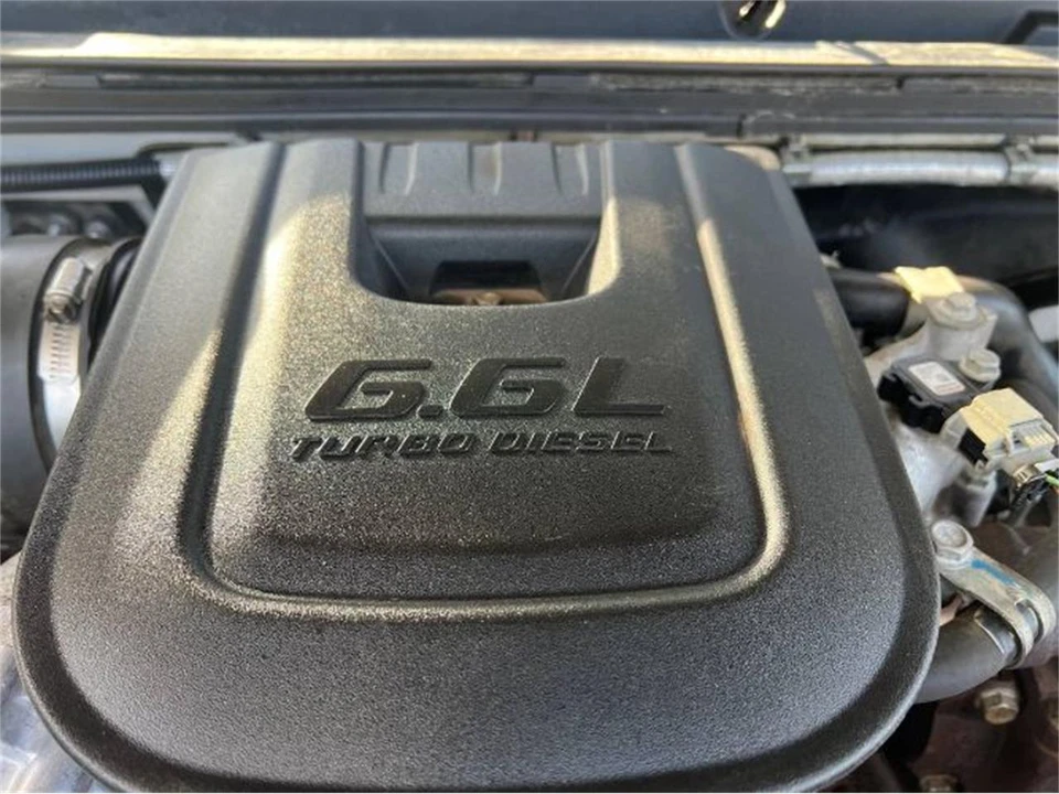2012 Chevrolet Silverado Heavy Duty 2nd Gen - Image 2 of 17