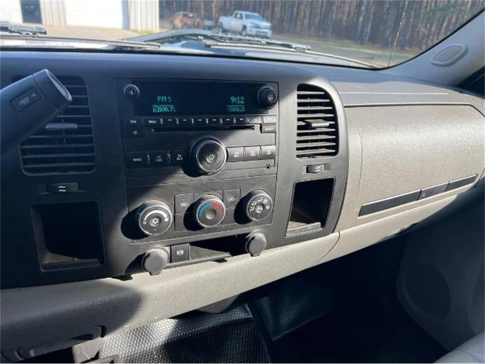 2012 Chevrolet Silverado Heavy Duty 2nd Gen - Image 9 of 17