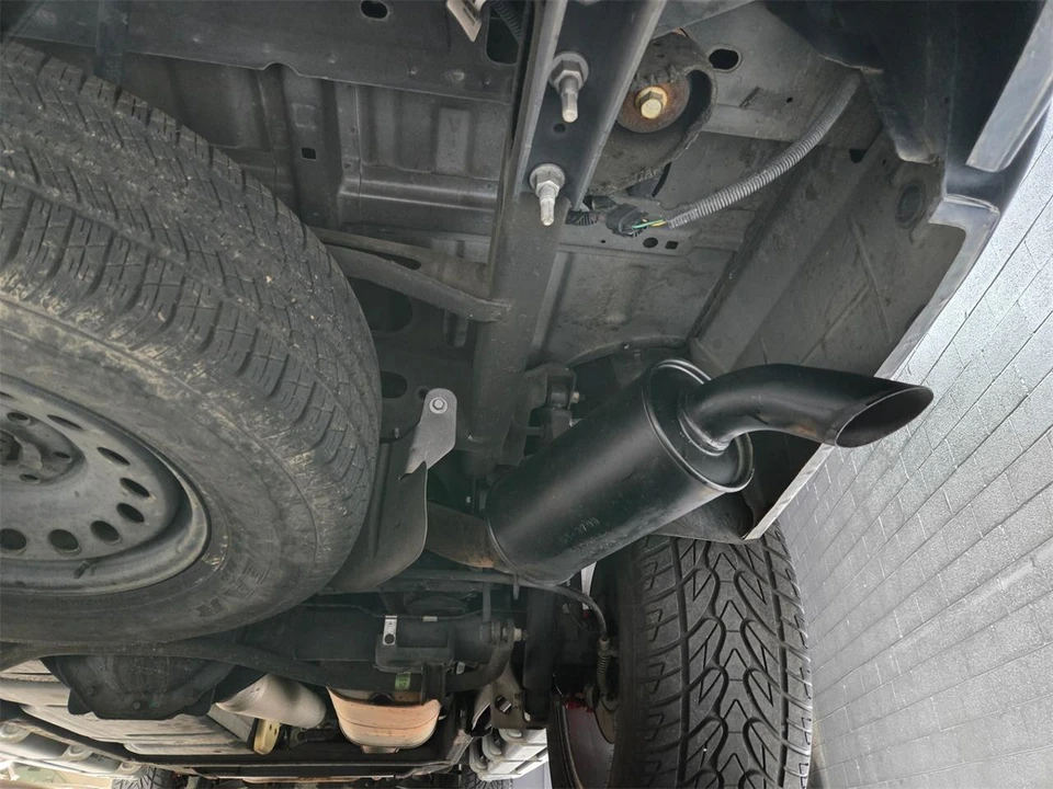2012 Chevrolet Avalanche - Image 16 of 31