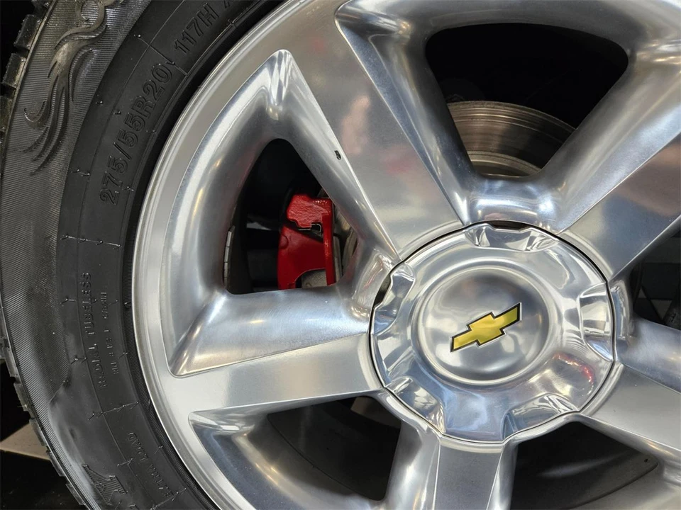 2012 Chevrolet Avalanche - Image 27 of 31