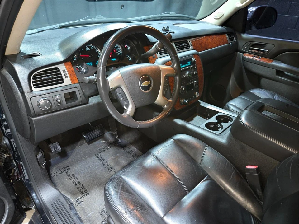 2012 Chevrolet Avalanche - Image 14 of 31