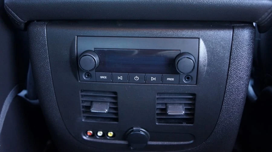 2012 Chevrolet Avalanche - Image 7 of 12