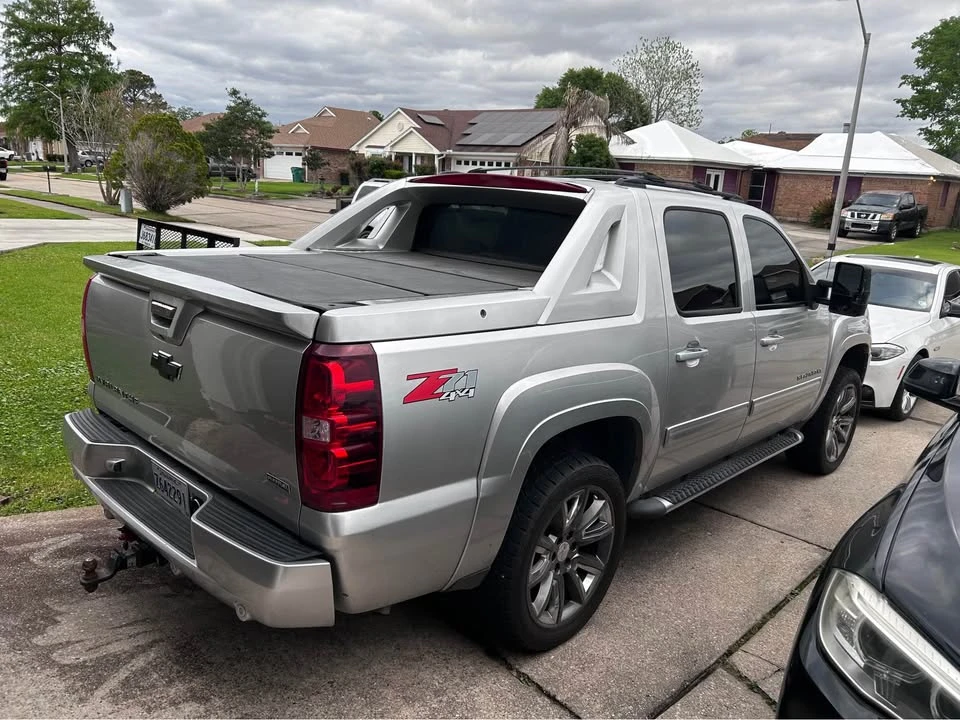 2012 Chevrolet Avalanche - Image 4 of 19