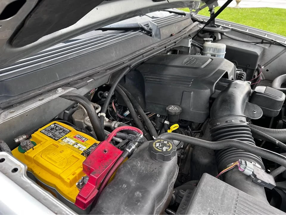 2012 Chevrolet Avalanche - Image 14 of 19