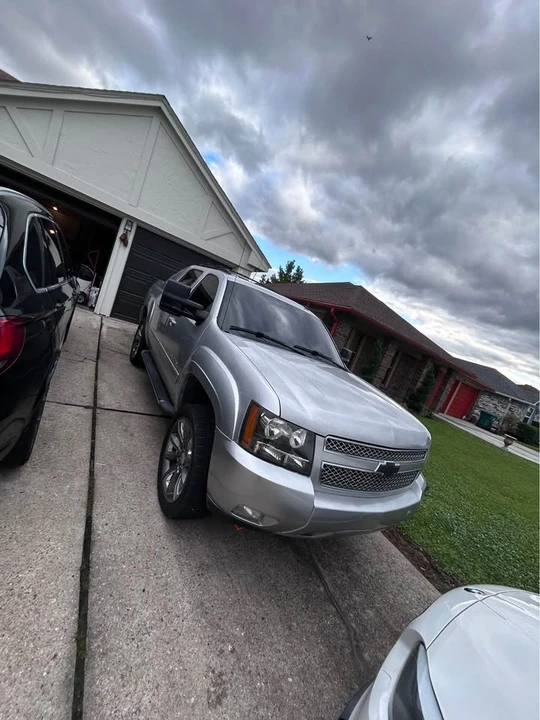 2012 Chevrolet Avalanche - Image 6 of 19