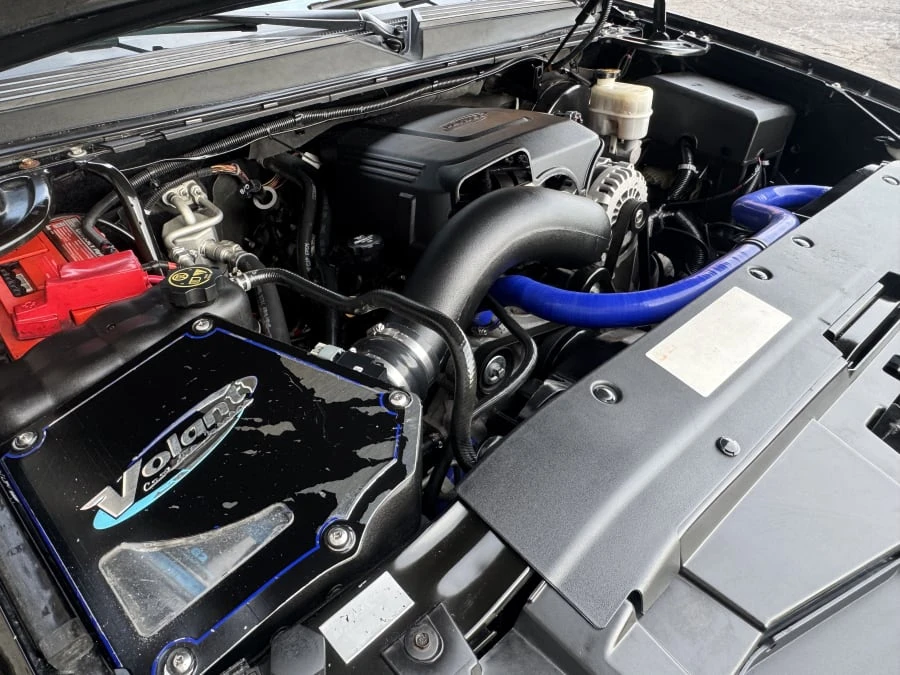 2012 Chevrolet Avalanche - Image 8 of 10