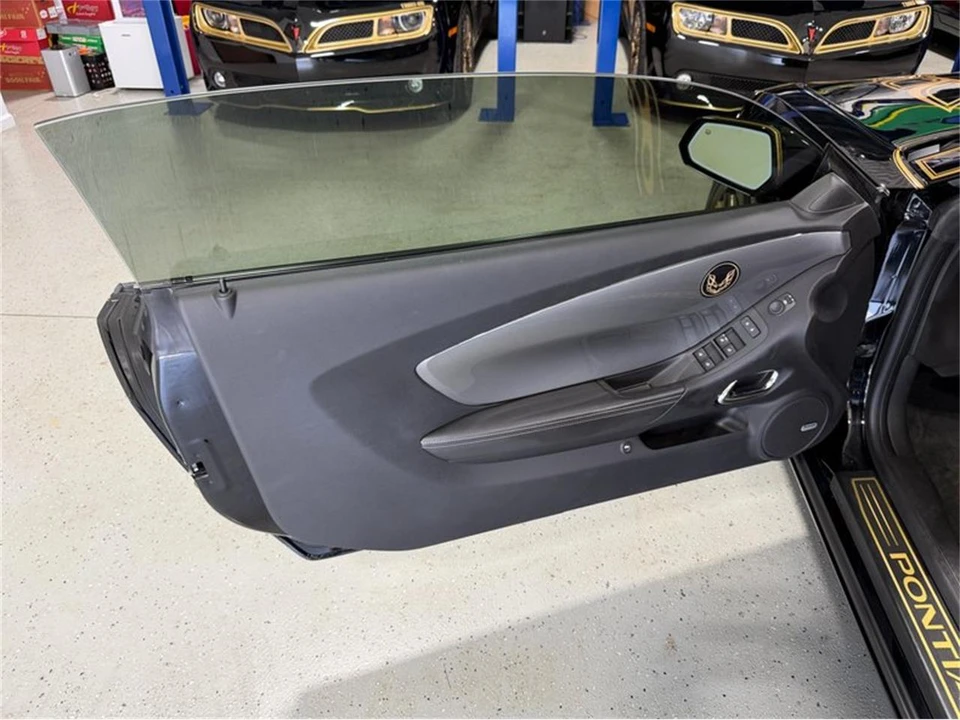 2012 Chevrolet Camaro 5th Gen - Image 15 of 31