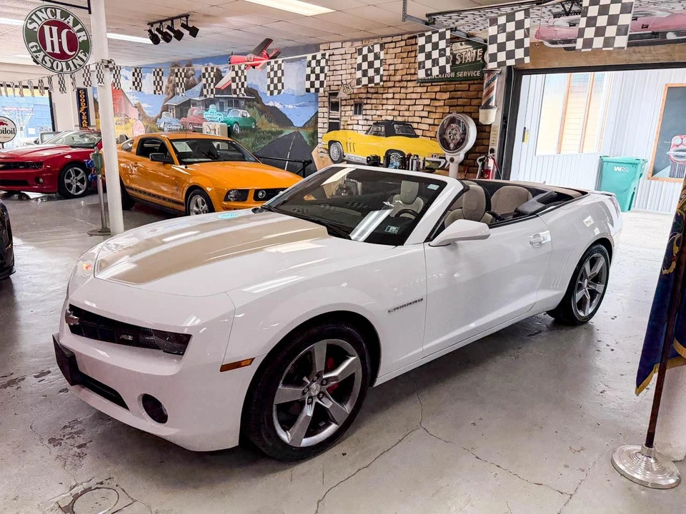 2012 Chevrolet Camaro 5th Gen - Image 3 of 31
